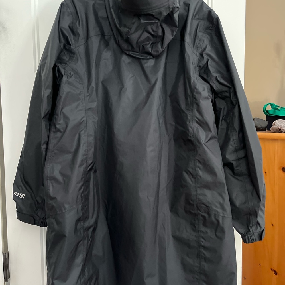 LL Bean rain jacket in black